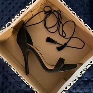 Strappy black heel size 5.5